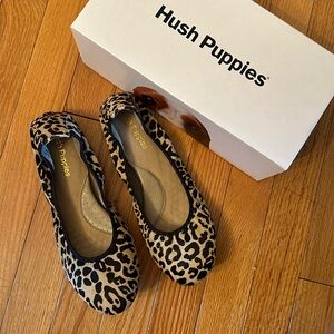 Hush Puppies leopard balet Flats sz 8 NWT
